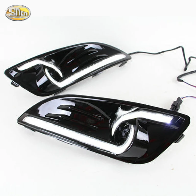 

SNCN LED Daytime Running Light for Ford Fiesta 2013 2014 2015 2016 2017 2018 LED DRL Fog lamp cover Yellow Turning signal Lights