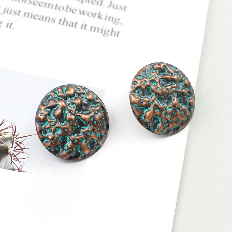 

Retro Simple Fashion Bronze Round Relief Ethnic Style Holiday Party Female Charm Metal Stud Earrings Brincos