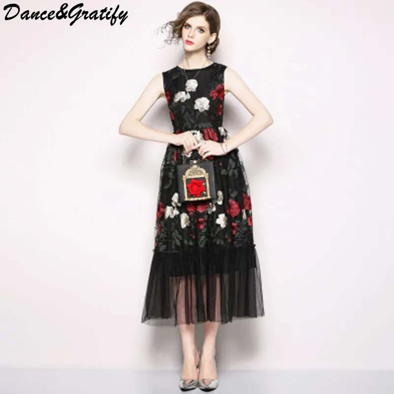 

High Quality 2018 New Luxury Embroidery Flowers Runway Dresses Women Vintage Black Sleeveless Mesh Party Dress Plus Size