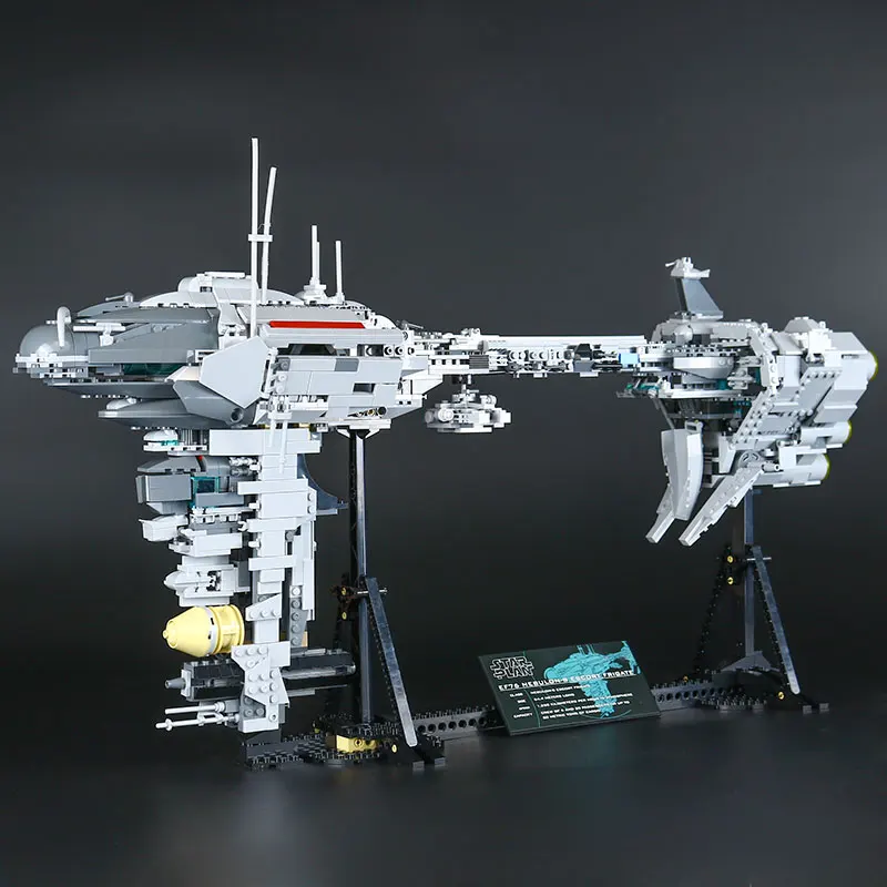 

IN STOCK Lepin 05083 1736Pcs MOC The Nebulon LEPIN Model B Set Medical Frigate Building Blocks Bricks Toys Christmas gift