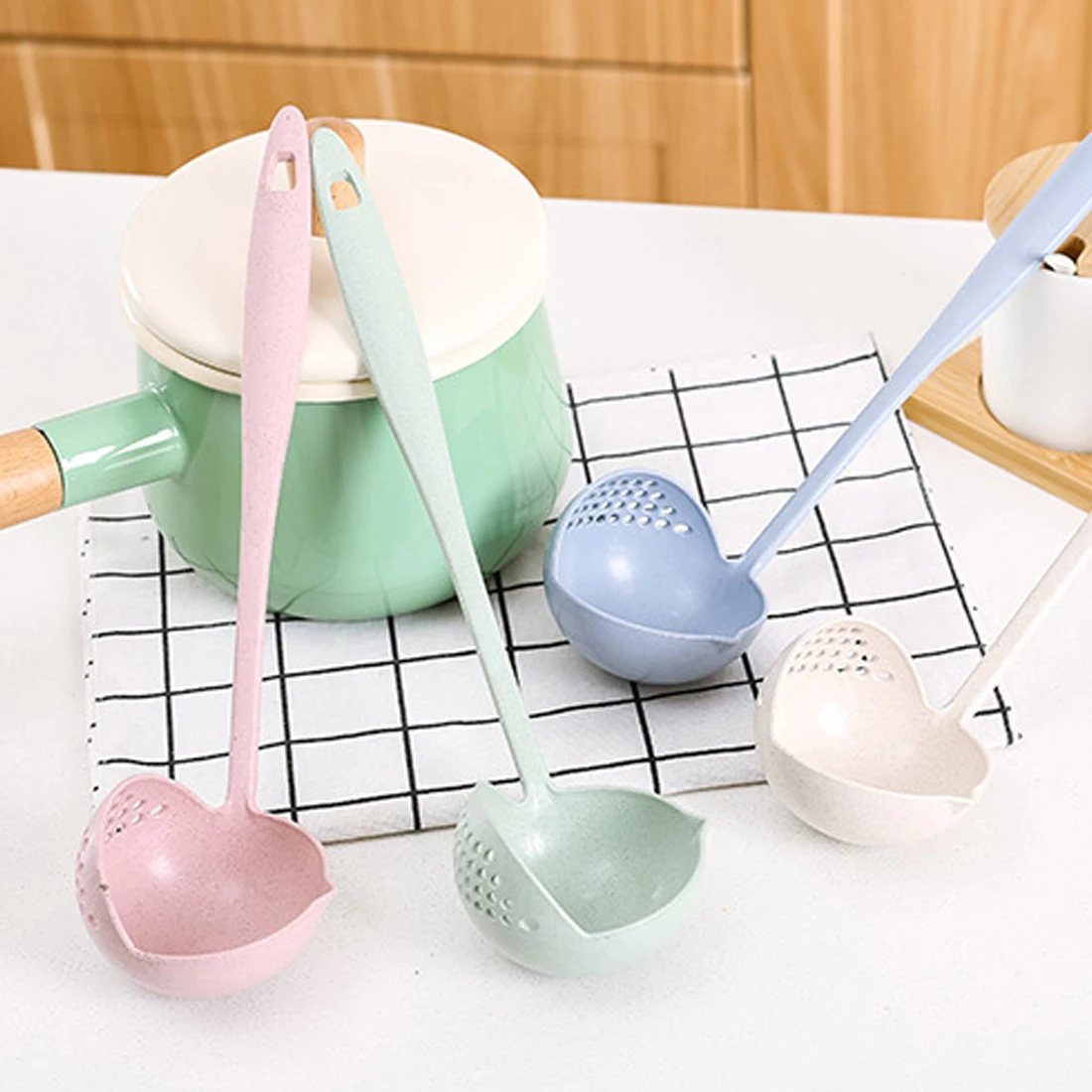 

2 in 1 Long Handle wheat straw Soup Spoon Home Strainer Cooking Colander Kitchen Scoop Plastic Ladle Tableware