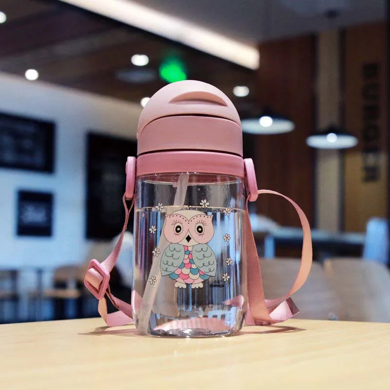 420ml Strap Purple Горячая 1 шт 420 мл детские дети мультфильм животных школы питьевой воды соломы для бутылки кружки-непроливайки с плечевым ремнем кормления - Цвет: 420ml Strap Purple