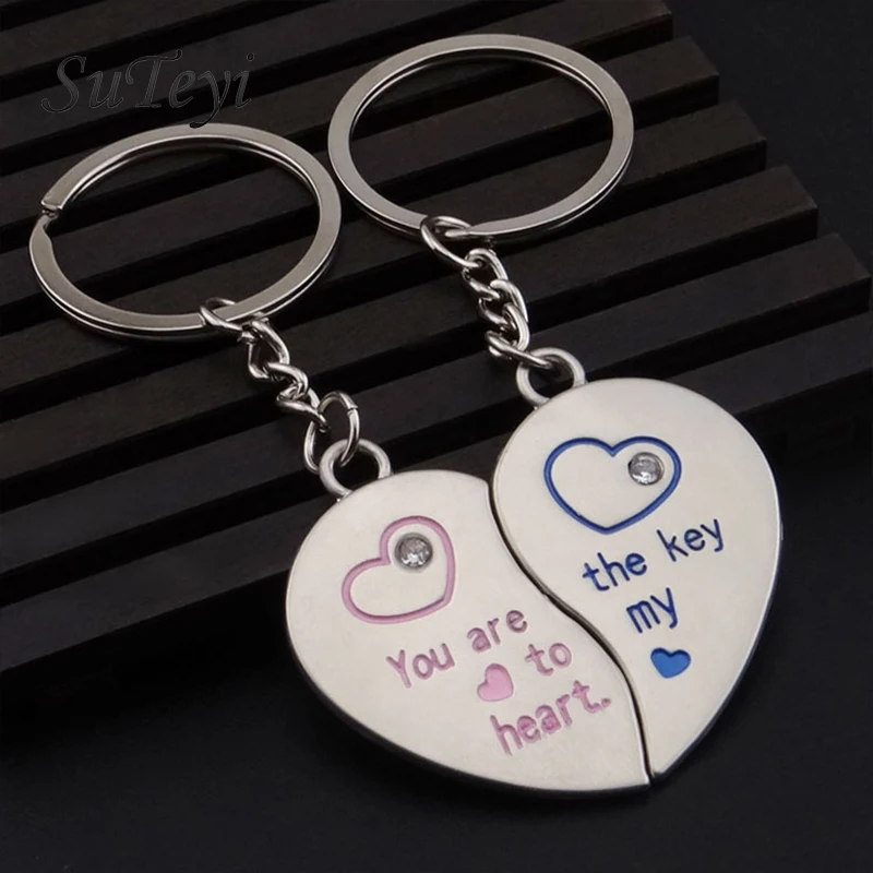 Suteyi 1 Pair Heart Shaped Couple Key Chain Pendant Auto Parts