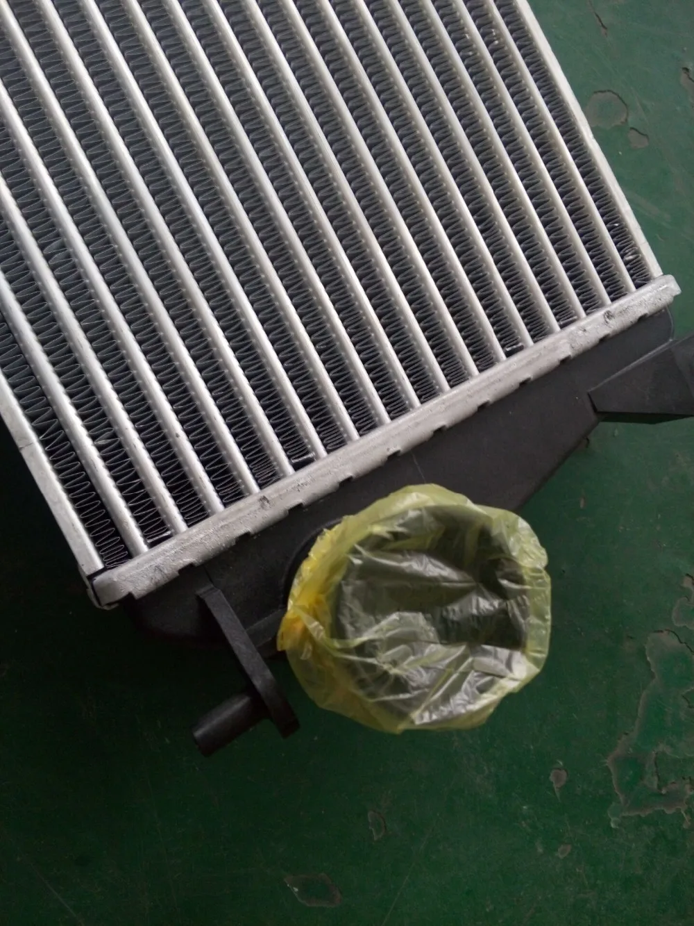PCM100220 INTERCOOLER FOR LANDROVER DISCOVERY 2 TD5 2.5 DIESEL 1998-2004