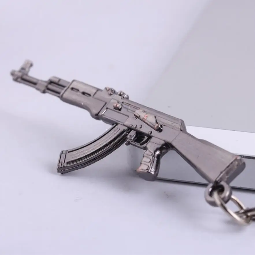 

2019 Popular Game PUBG CSGO Keychain Arma Llavero Metal Rifle Model Toy Gun Key Ring Sniper M16 AK47 AWM M4A1 Trinket Men Gift