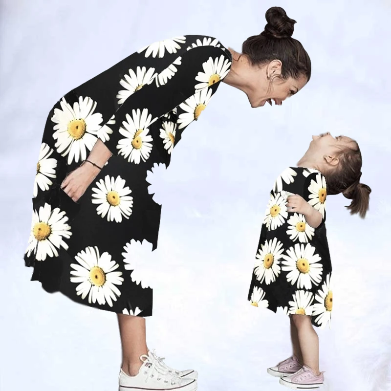 

Mother and Daughter Matching Girls Outfits Clothes Dresses Clothes printing lovely style Mom Girl Family Matching Outfits Dress