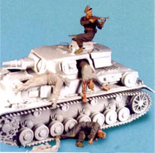 

1:35 Resin Figure Model Kit Unassambled Unpainted T059(NO TANK) 3 figures