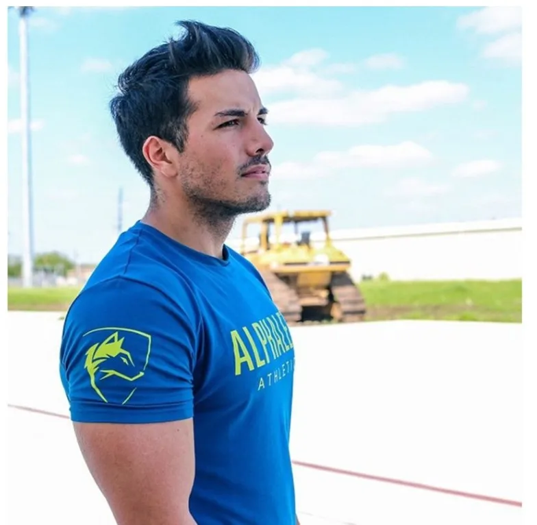 ALPHALETE الصيف جديد الرجال الجمنازيوم T قميص اللياقة البدنية كمال الاجسام نجوم النادي الأهلي ضئيلة قمصان الموضة الترفيه بأكمام قصيرة القطن المح...