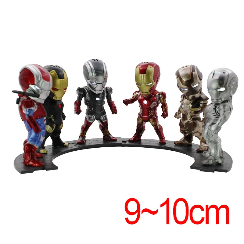 Avengers: L'ère d'Ultron: Ultimate Ultron , Hawkeye , Hulk , Thor , Captain