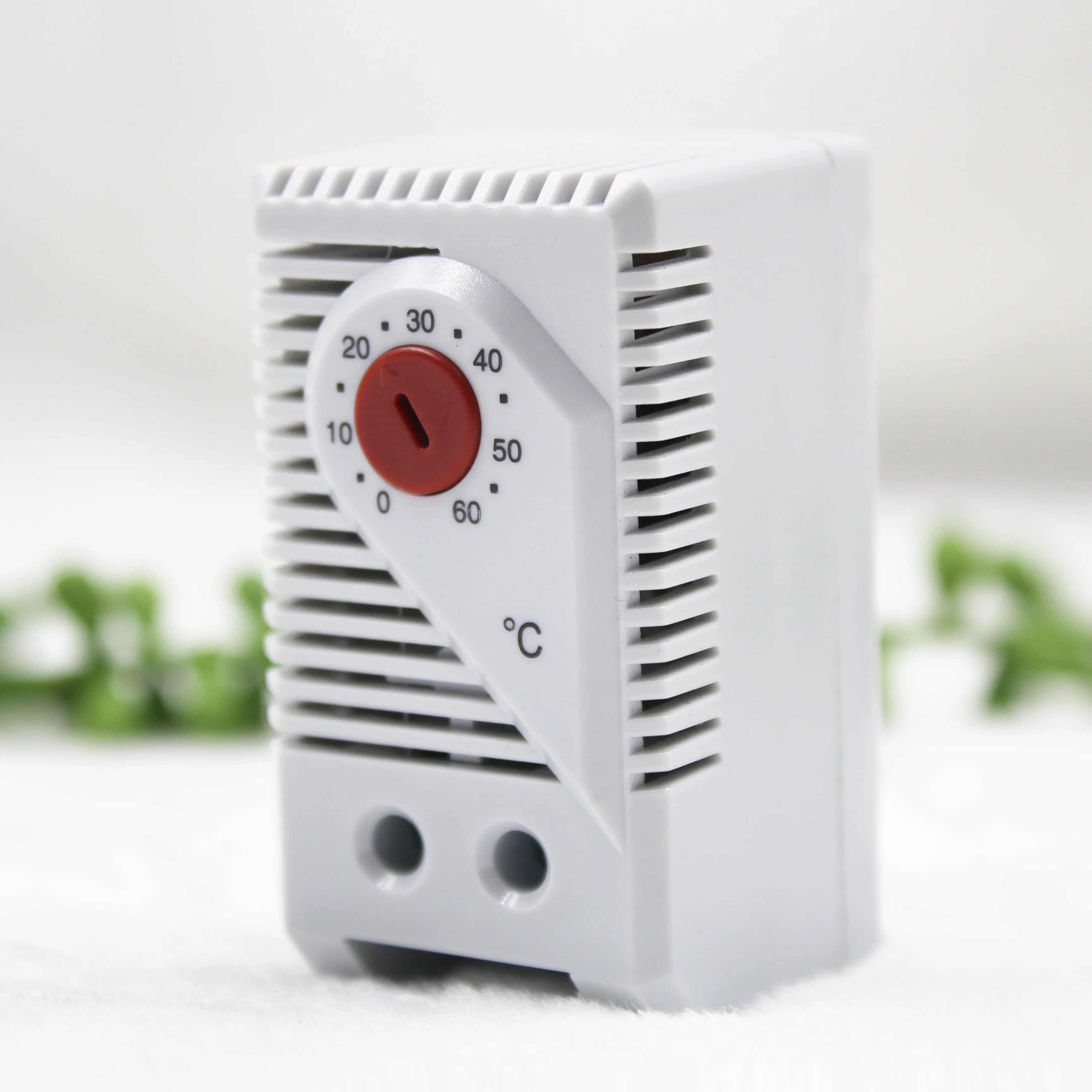 

KTO 011 temperature controller fan controls bi-metal thermostat switch