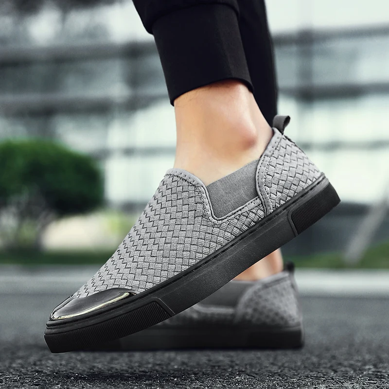 

2018 New Style Men Fashion Casual Shoes Canvas Male Footwear Comfortable Flat Shoes Slip-on Vulcanized Shoes Men Loafers 5