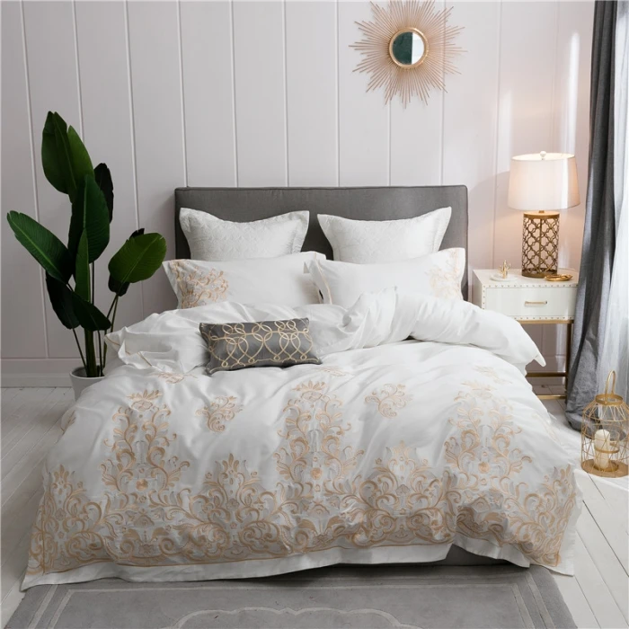 

European bedding set Golden embroidery luxury white stain bed set bed cover 4/7pcs/set Queen king duvet set cover bed bedclothes