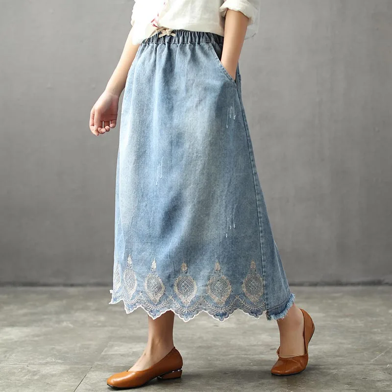 8904 летний национальный стиль ретро промытый подол нерегулярная Вышивка Цветочные женские джинсовые юбки женские большие размеры Длинные