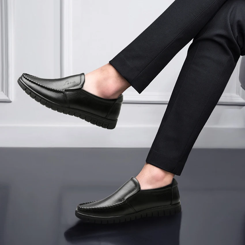 BIMUDUIYU Fashion Comfortable Breathable Soft Genuine Leather Loafers Shoes Mens Moccasin Shoes Casual Falts Men Winter Shoes BIMUDUIYU Fashion Comfortable Breathable Soft Genuine Leather Loafers Shoes Mens Moccasin Shoes Casual Falts Men Winter Shoes