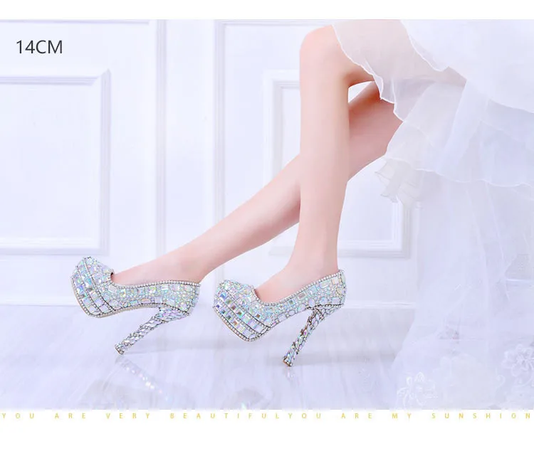Новинка, яркие блестящие свадебные туфли с кристаллами, женские вечерние модельные туфли для невесты, туфли на платформе с высоким каблуком, модные туфли со стразами, большие размеры