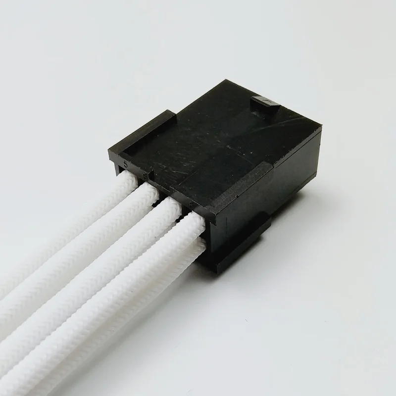 PCI-E_8pin_white_sleeve_extension_cable_3