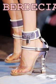

2017 latest ladies multi-color transparent sandals with metal lock decorated high quality metal decoration square heel sandals
