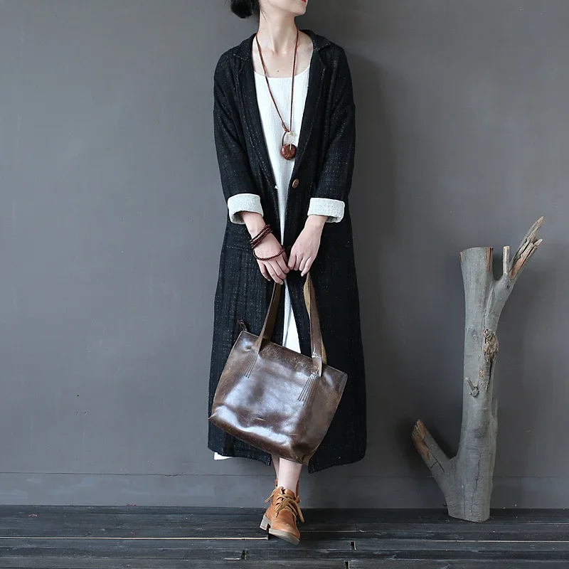 A134-27_women