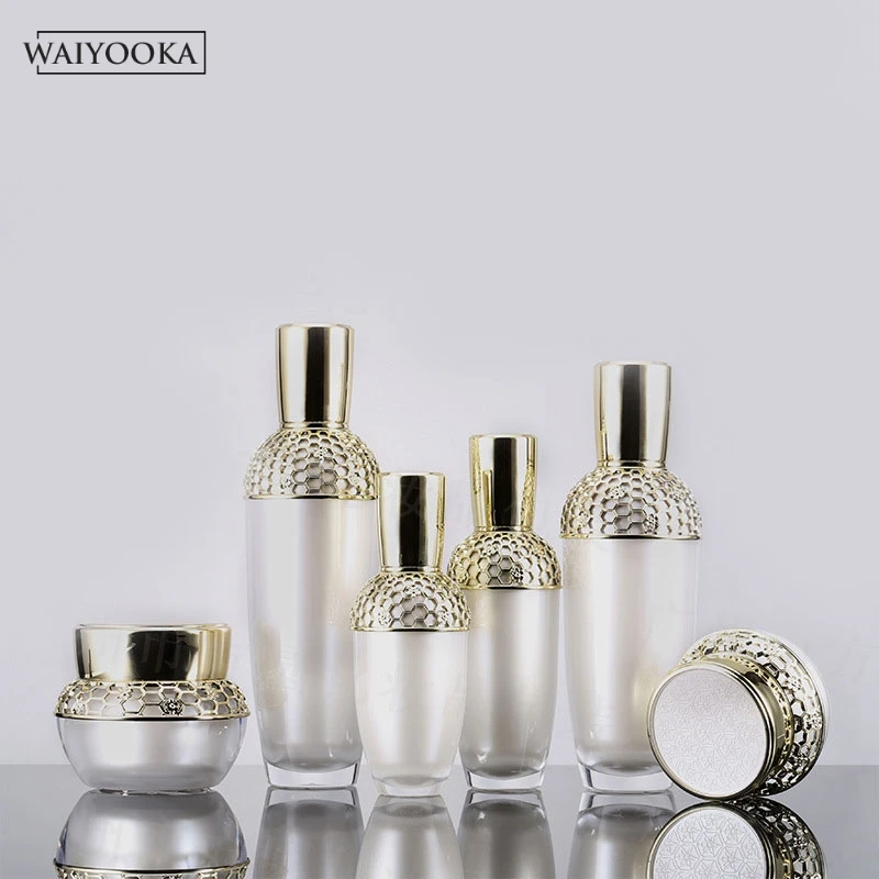 

Fashion Vacuum Pump Plastic Bottle Refillable Acrylic Bottle Jar Dressing Table Organizer Skin Care Cosmetic Storage For Women