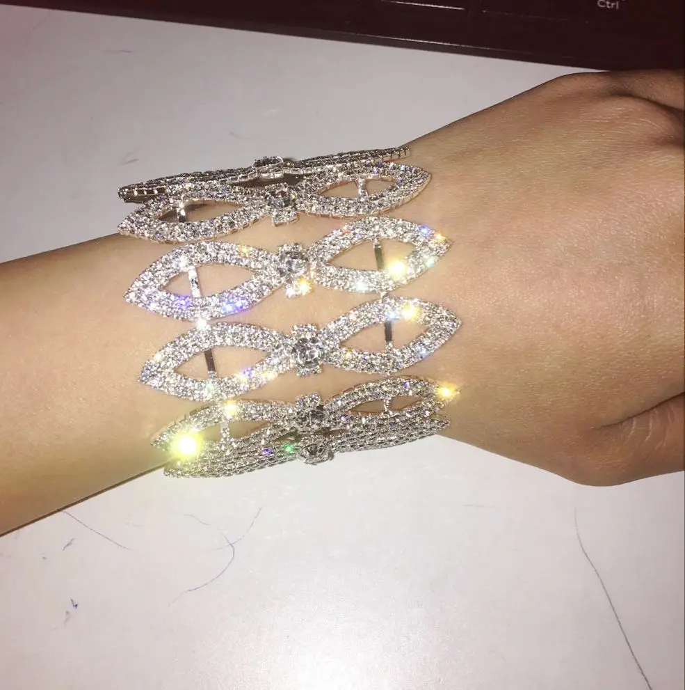 

Women arm bangle rhinestone Bracelet Cuff Bangle Bride Jewelry Adjustable size