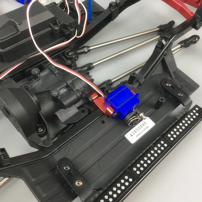 Differential lock control servo mount 