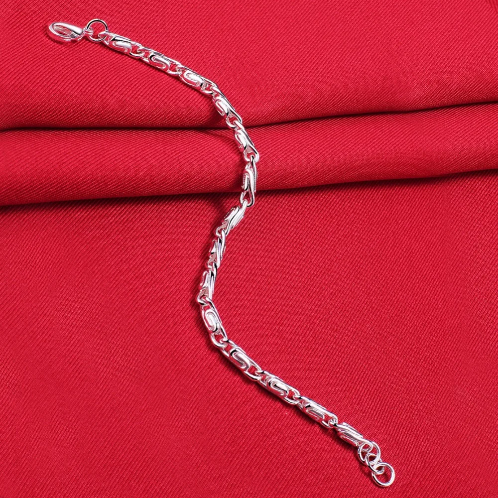 LKNSPCH571_05