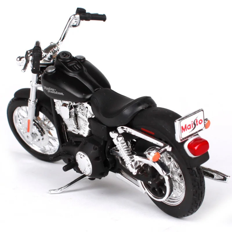 

Maisto 1:18 2006 DYNA STREET BOB motorcycle diecast black motorbike model die-cast motorcycle shape model for men present 15966