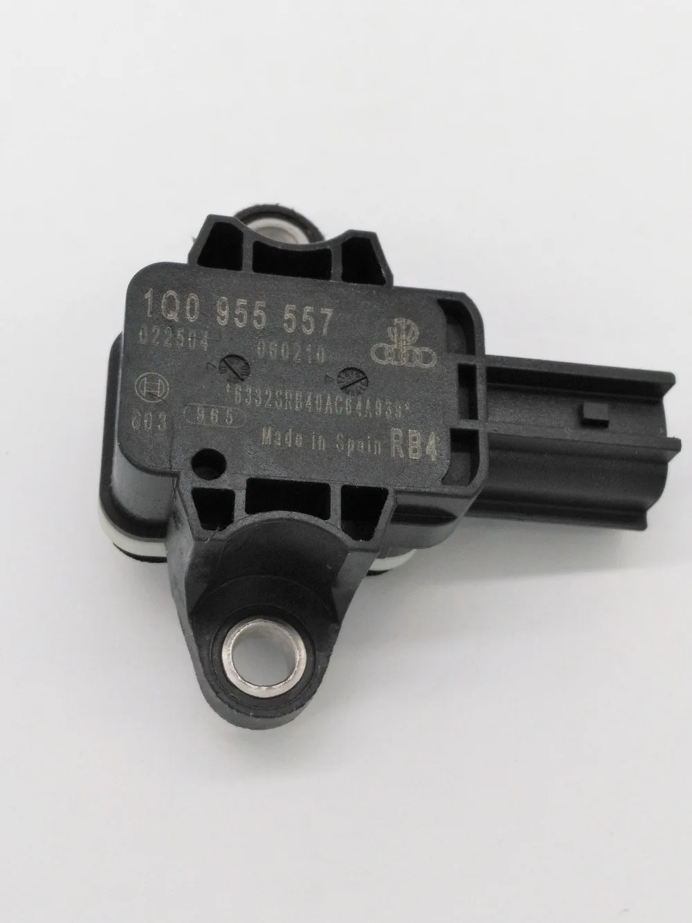1Q0 955 557 1Q0955557 для V W P assat RB4 Polo Fabia Bora датчик столкновения Датчик предотвращения столкновений датчик удара