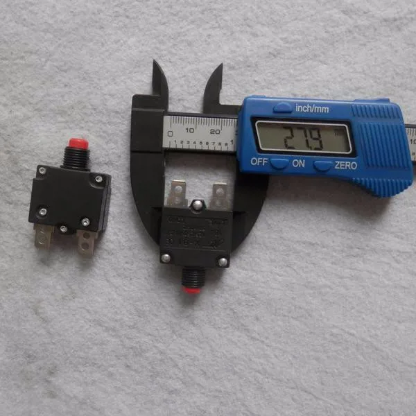 CIRCRUIT BREAKER YAMAHA ET650 ET950 4