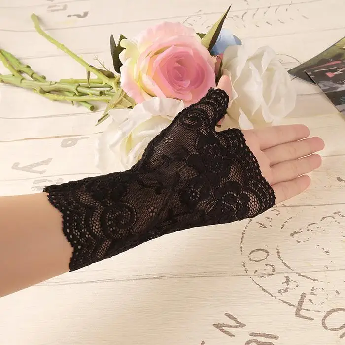 FINEJO 2018 Для женщин перчатки vintage удивительный гот вечерние солнцезащитный крем Сексуальная вечерняя кружева наружное зимние варежки без
