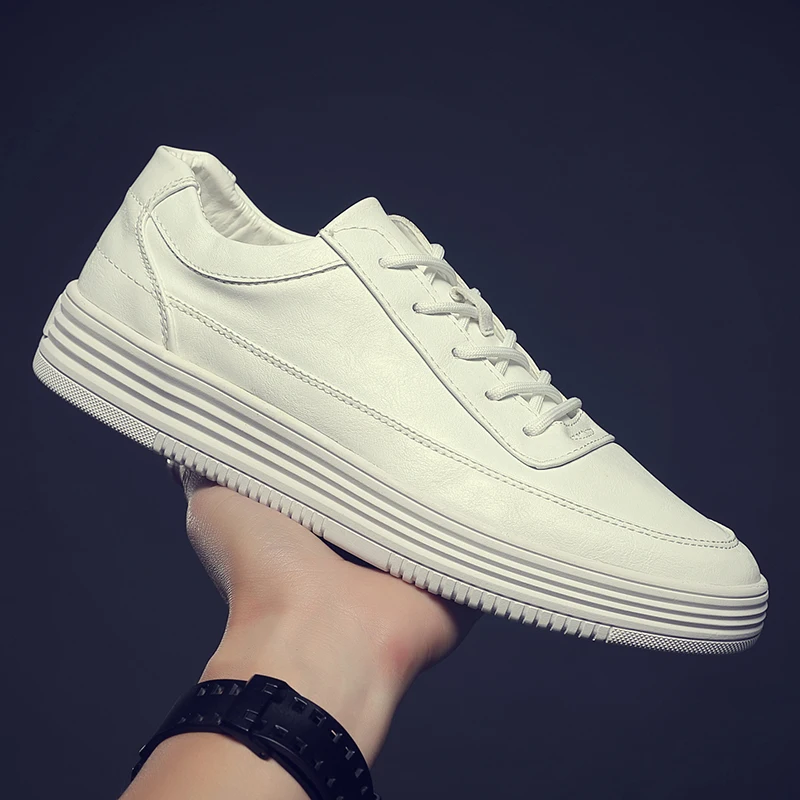 

2019 summer Men's board shoes new style fashion tide leather casual breathable outside running white shoes men