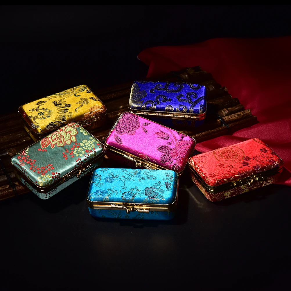 جديد المطرزة زهرة تصميم أحمر الشفاه حقيبة مستحضرات تجميل علبة أحمر شفاه مربع مع مرآة غلق بمشبك التجميل أكياس لعملة 9*5*3 CM لون عشوائي