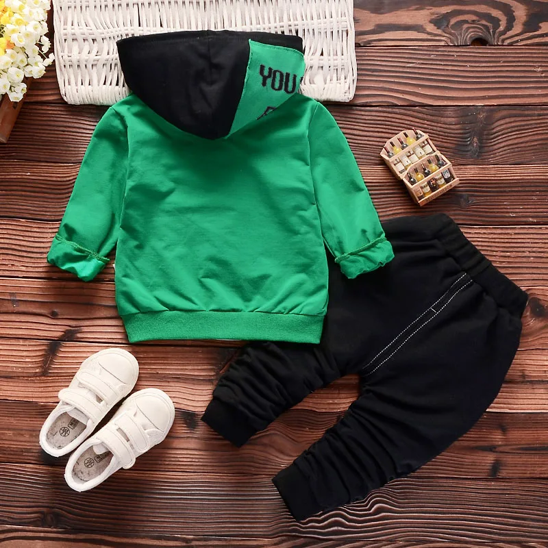 Kopen Lente Herfst Kinderen Jongens Meisjes Katoenen Kleding Sets Baby Patchwork Hoodies T shirt Broek 3 stks sets Mode Peuter Trainingspakken