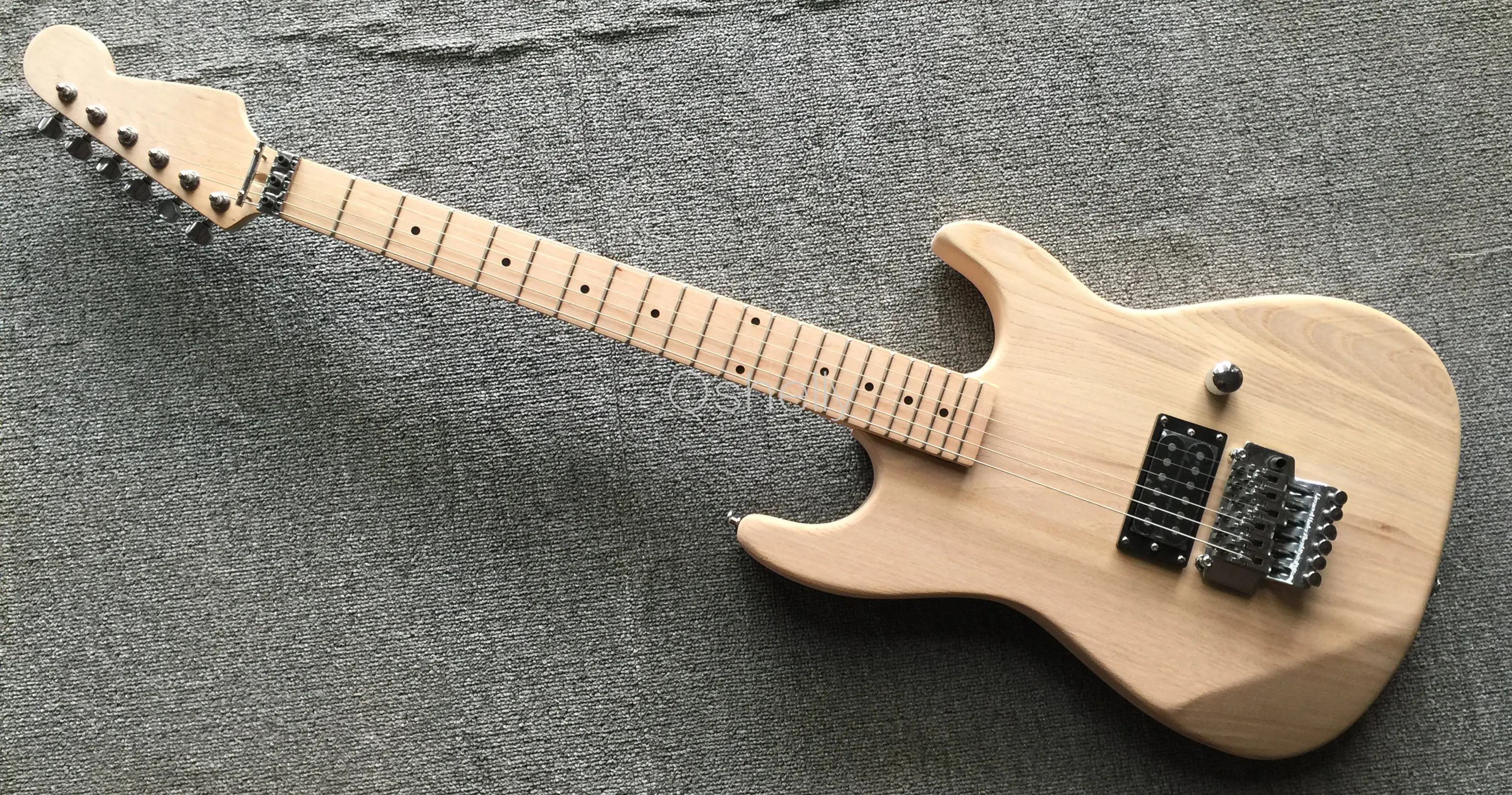 

top quality QShelly custom unfinished natural maple neck chrome floyd rose black pickup electric guitar musical instruments shop