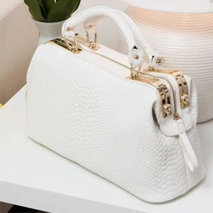 Women White Bag 2017 Fashion Womens Messenger Box Shaped Handbag Women White Bag 2017 Fashion Womens Messenger Box Shaped Handbag Doctor Rivet Fashionable W164 In Shoulder Bags From