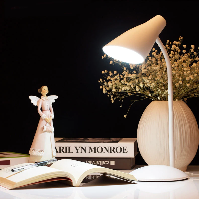 Dormitory reading LED charging touch lamp Eye lamp children's bedside