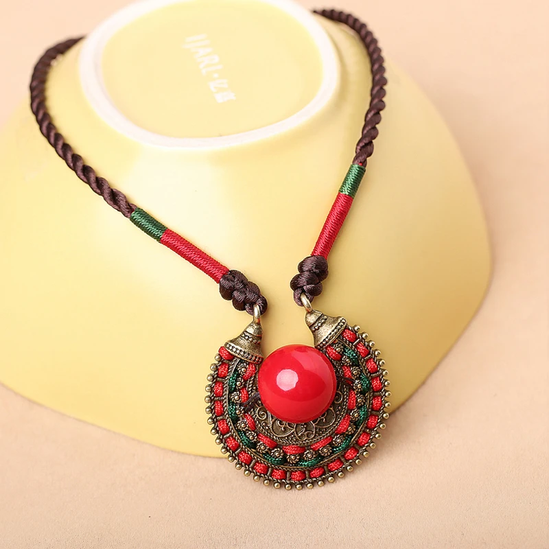 371ZHAO Necklace ethnic style short neck decoration female red pendant retro accessoriesPendant