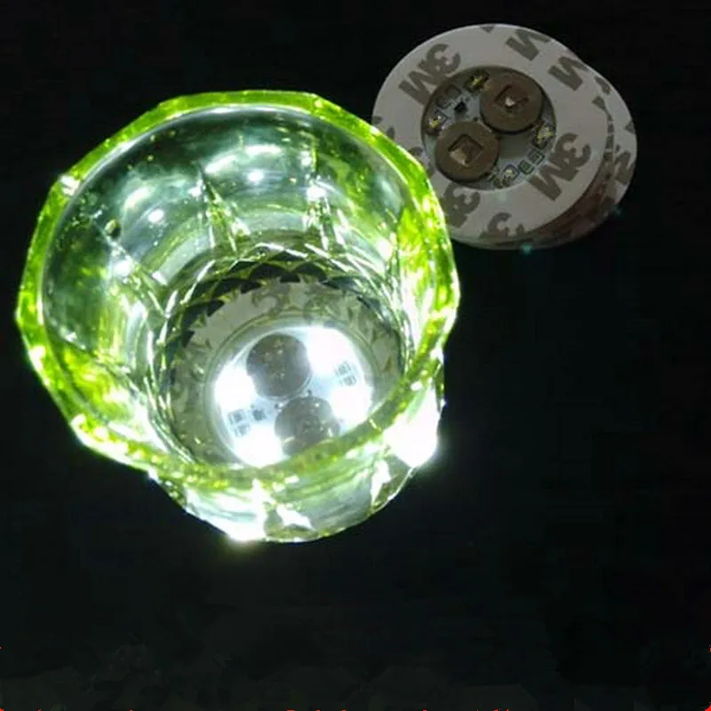 5 шт. супер яркий 3 мм 4LED мигает лампочка Бутылка Кубок Коврики coaster LED восхвалителем мини палке для клубы бары партии-белый