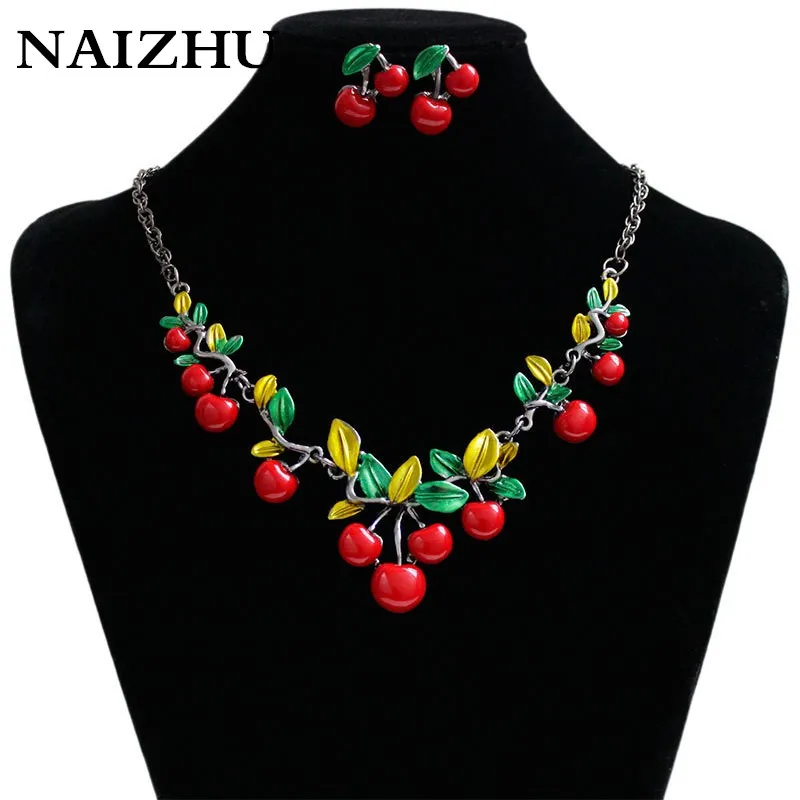 2017 Vintage Red Cherry Pattern Necklace Earrings Jewelry Set New