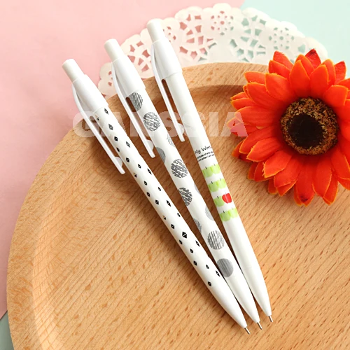 Calligraphy with pen picture