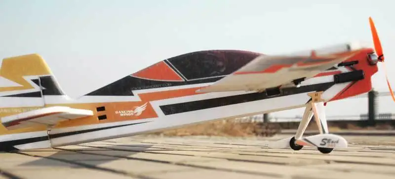

HOT High Hold Mode Foldable Arm RC airplane model UAV mini drone avion glider