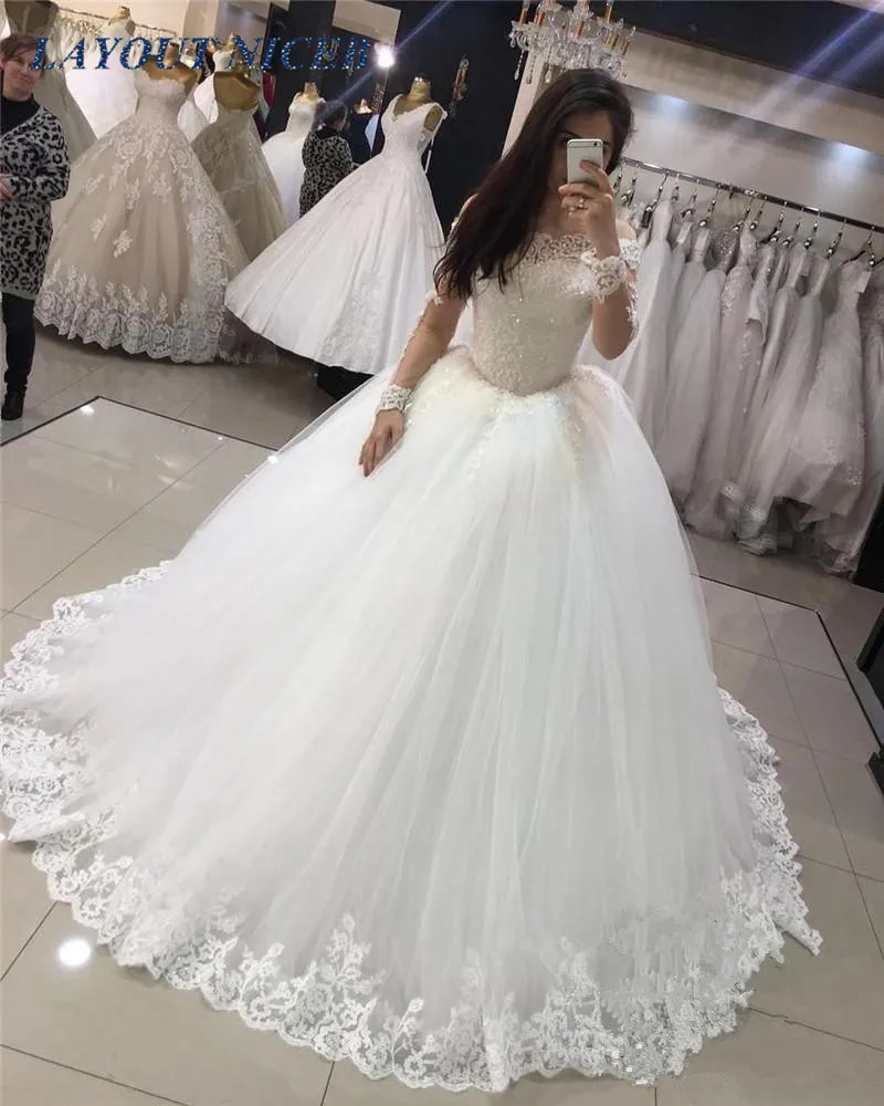 Gothic Ball Gown Long Sleeves Wedding Dresses 2018 Vintage Lace Off Shoulder Sequined Beaded Muslim Kaftan Islamic Country Bridal Gowns