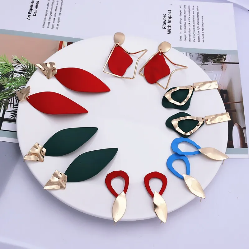 New fashion exaggerated Big Earrings for Women Geometric Leaf Earrings Golden women Jewelry Party Gift Wholesale - Image 6