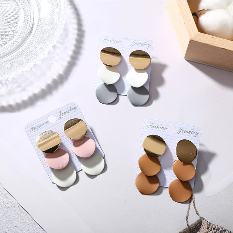 

Sale Korean hollow Elegant Round earrings for Women Alloy metal ring irregular geometric Fashion Jewelry