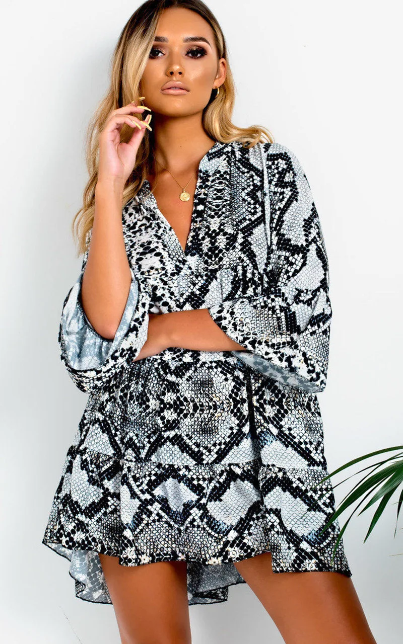 

2019 New Fashion Spring Summer Dress Sexy Leopard Snake Pattern Irregular Ruffle Print Dress Casual Half Sleeve A-Line Dresses