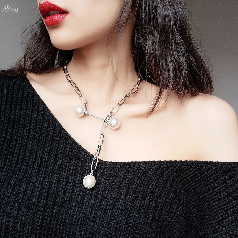 

AOMU Vintage Imitation Pearl Necklace Sweater Chain For Women Gold Color Geometric Rectangle Necklaces Clavicle Chain Jewelry