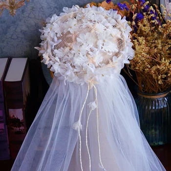 

70 cm Romantic Flowers White Bridal Veils One Layer Short Comb 1T Wedding Veils with Comb with High Quality