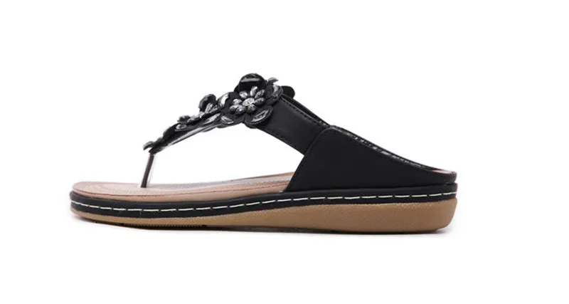 New 2019 ethnic women's sandals cross-border bohemian rhinestones large size comfortable flat shoes beach shoes (23)