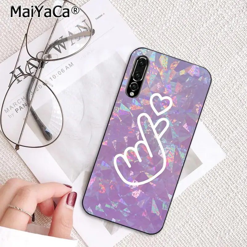 Love on the finger kpop heart  