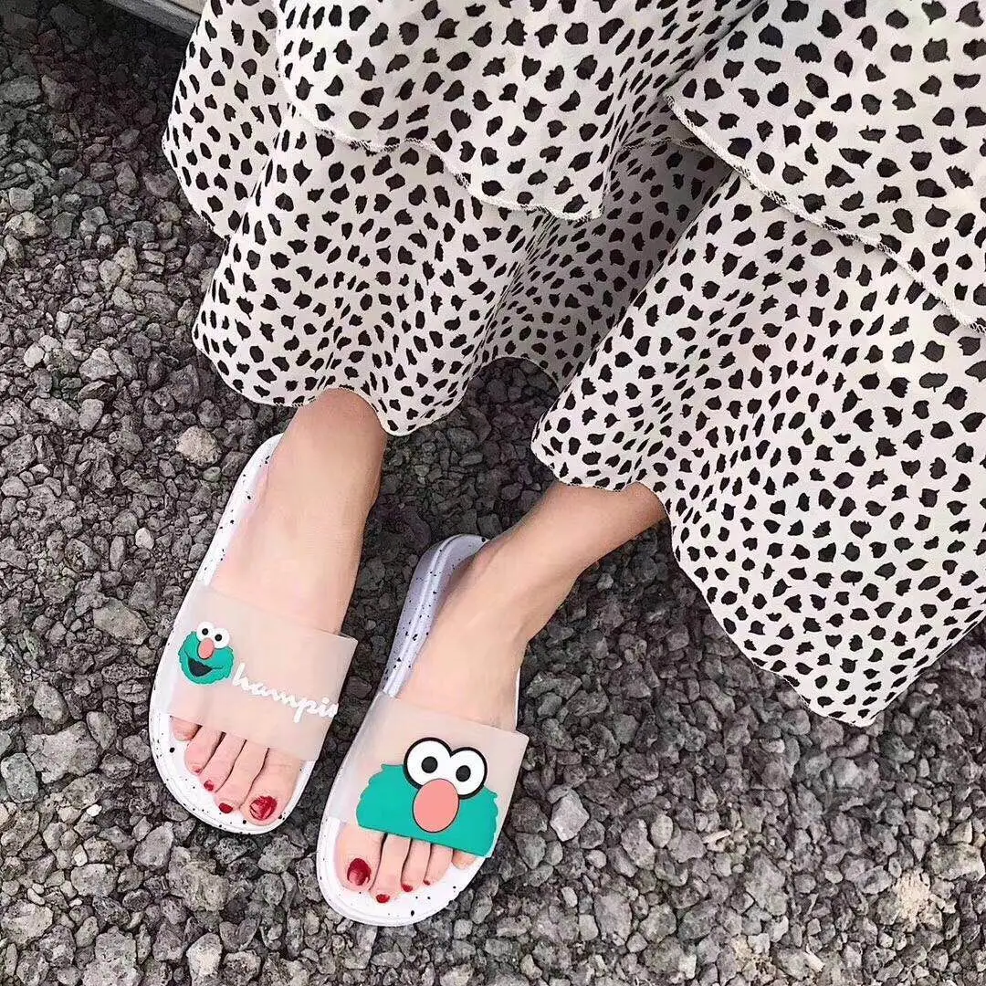 Модная обувь Женские шлепанцы с рисунком из мультфильма Улица Сезам